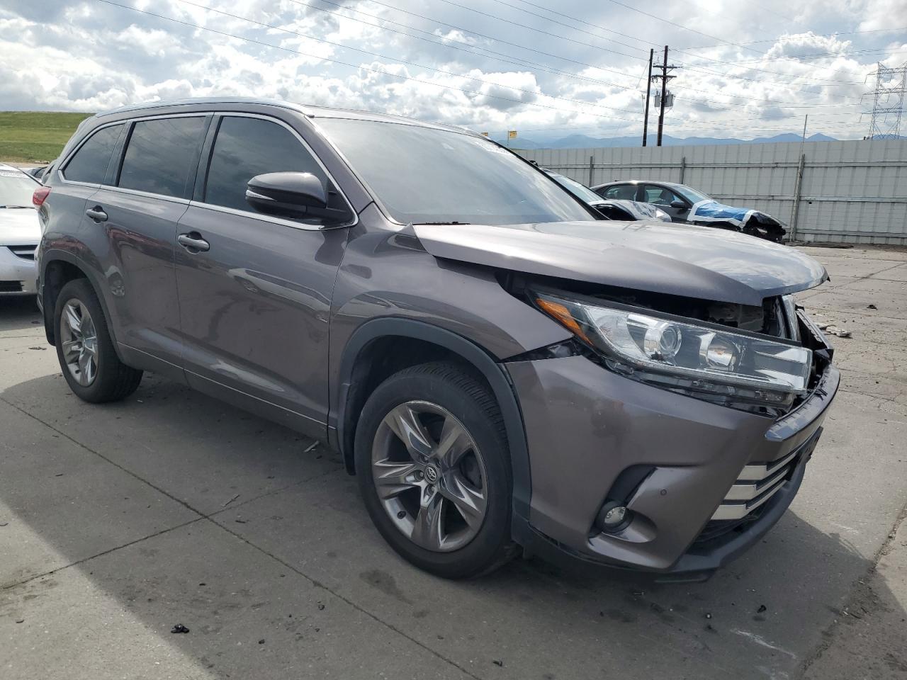 2019 Toyota Highlander Limited - Фото 4