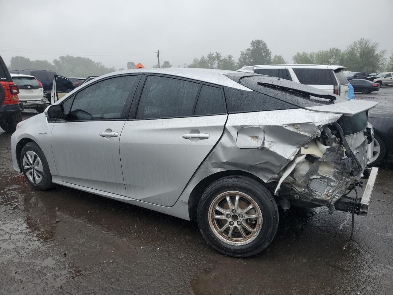 2017 Toyota Prius - Фото 2