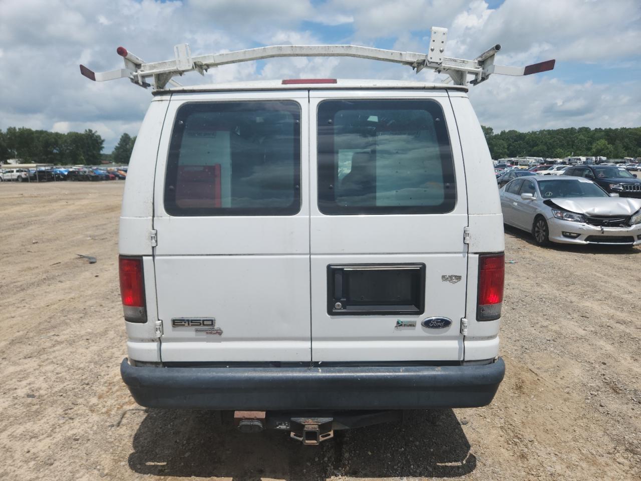 2013 Ford Econoline E150 Van - Фото 6
