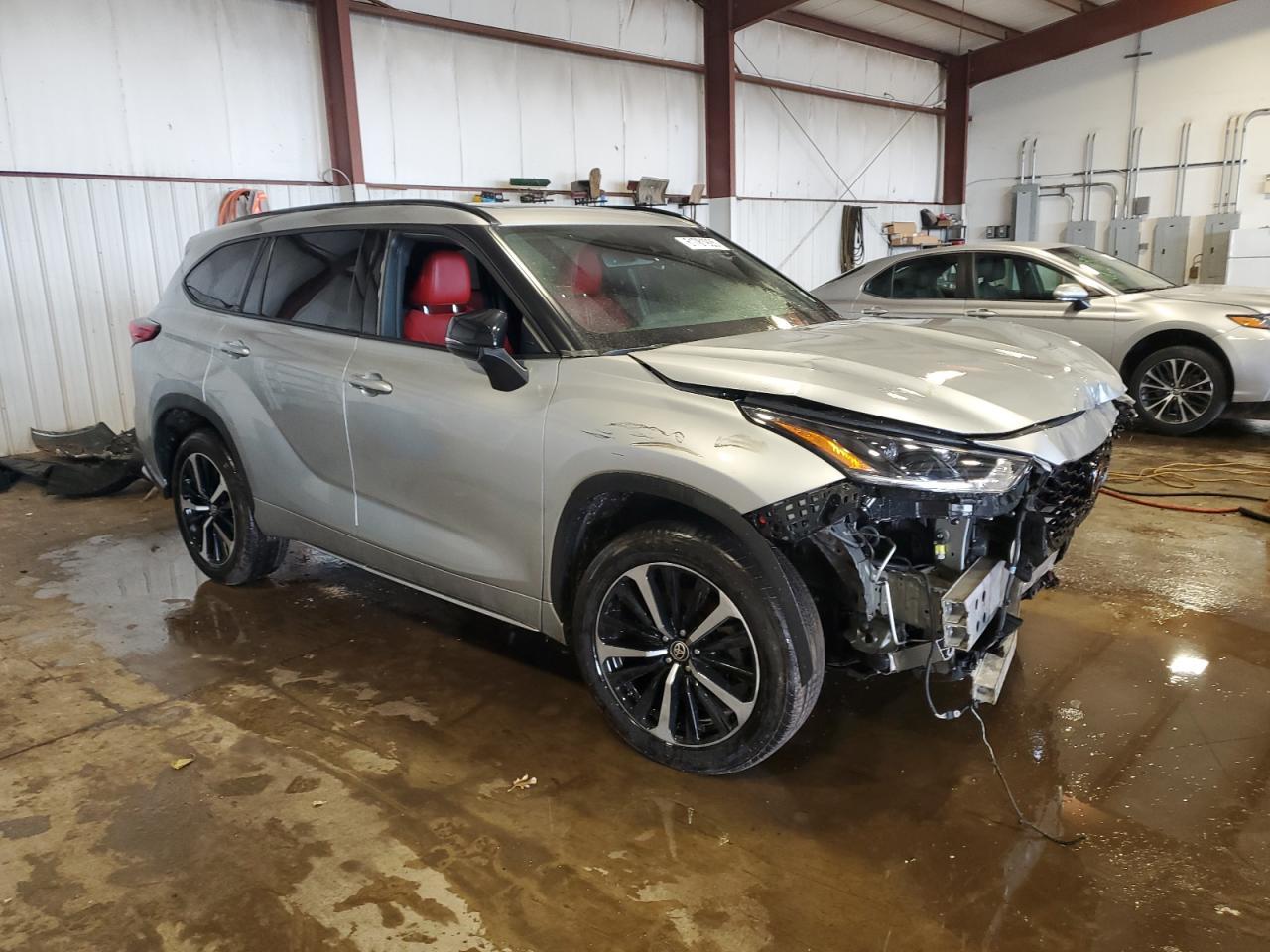 2021 Toyota Highlander Xse - Image 4