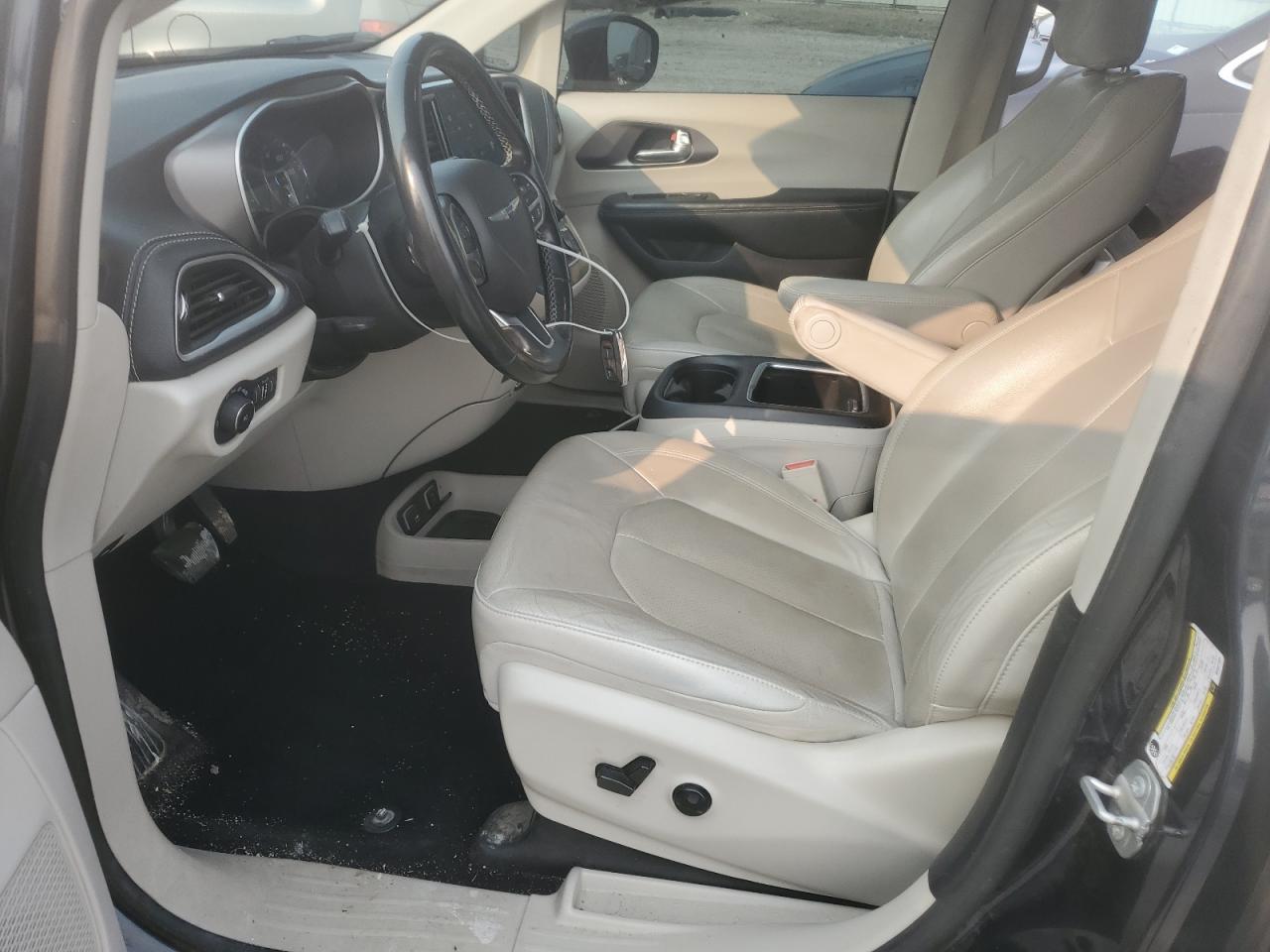 2021 Chrysler Pacifica Touring L - Фото 7