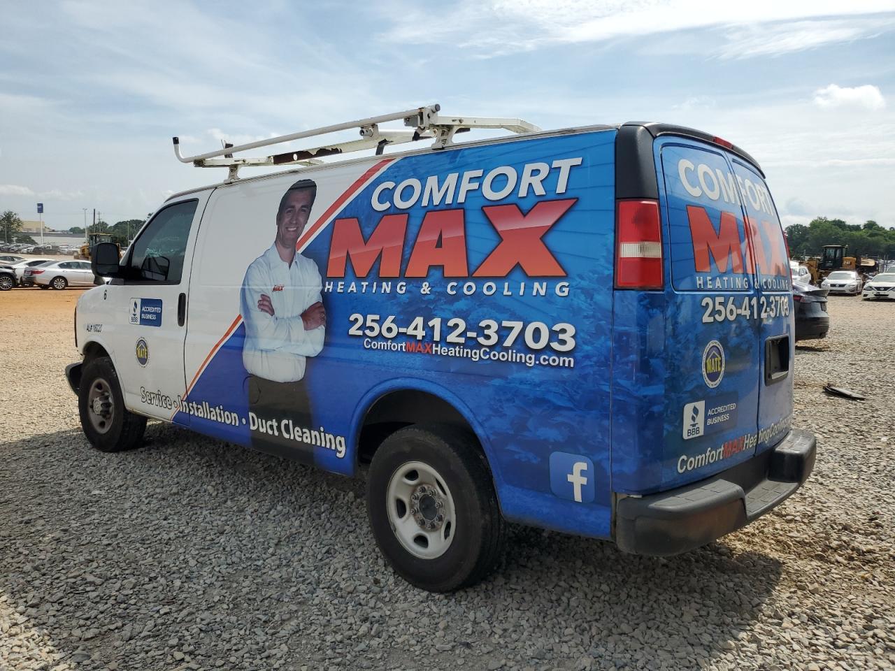 2015 Chevrolet Express G2500 - Фото 2