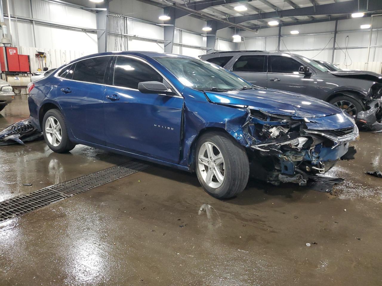 2019 Chevrolet Malibu Ls - Фото 4