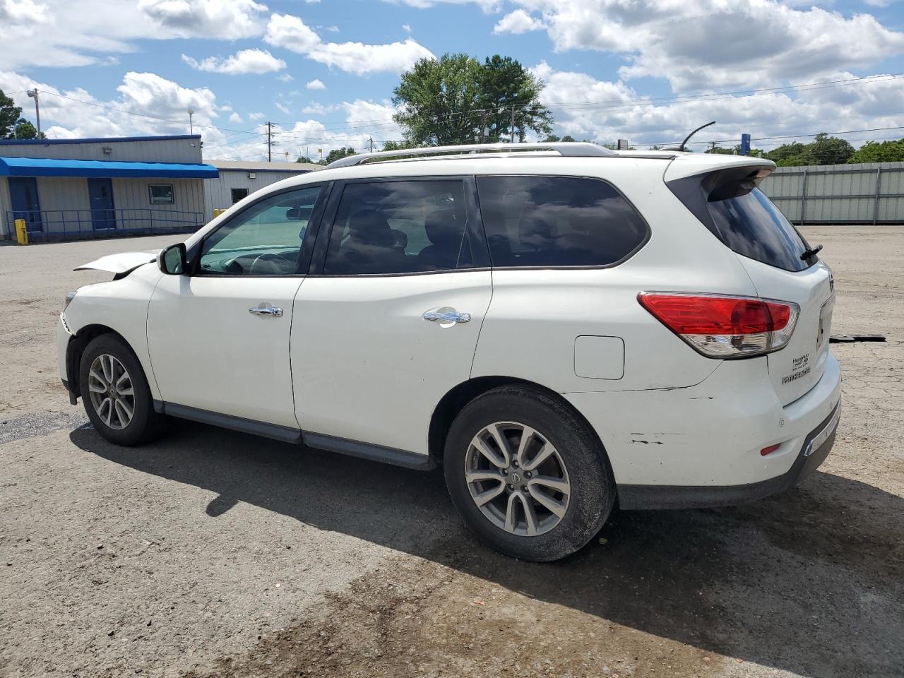 2015 Nissan Pathfinder S - Фото 2