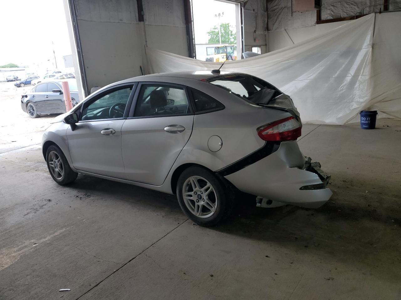 2018 Ford Fiesta Se - Фото 2