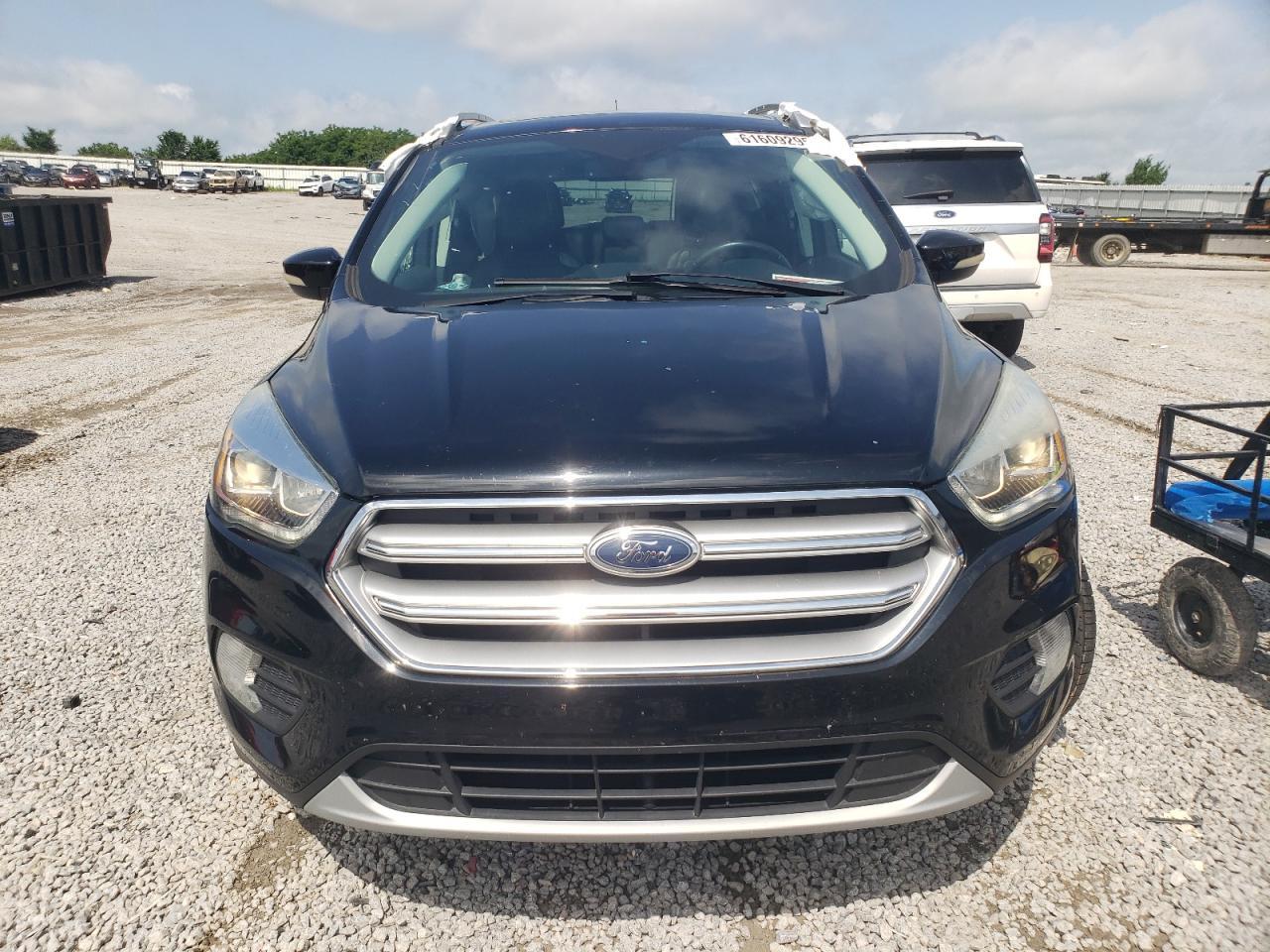 2017 Ford Escape Titanium - Фото 5