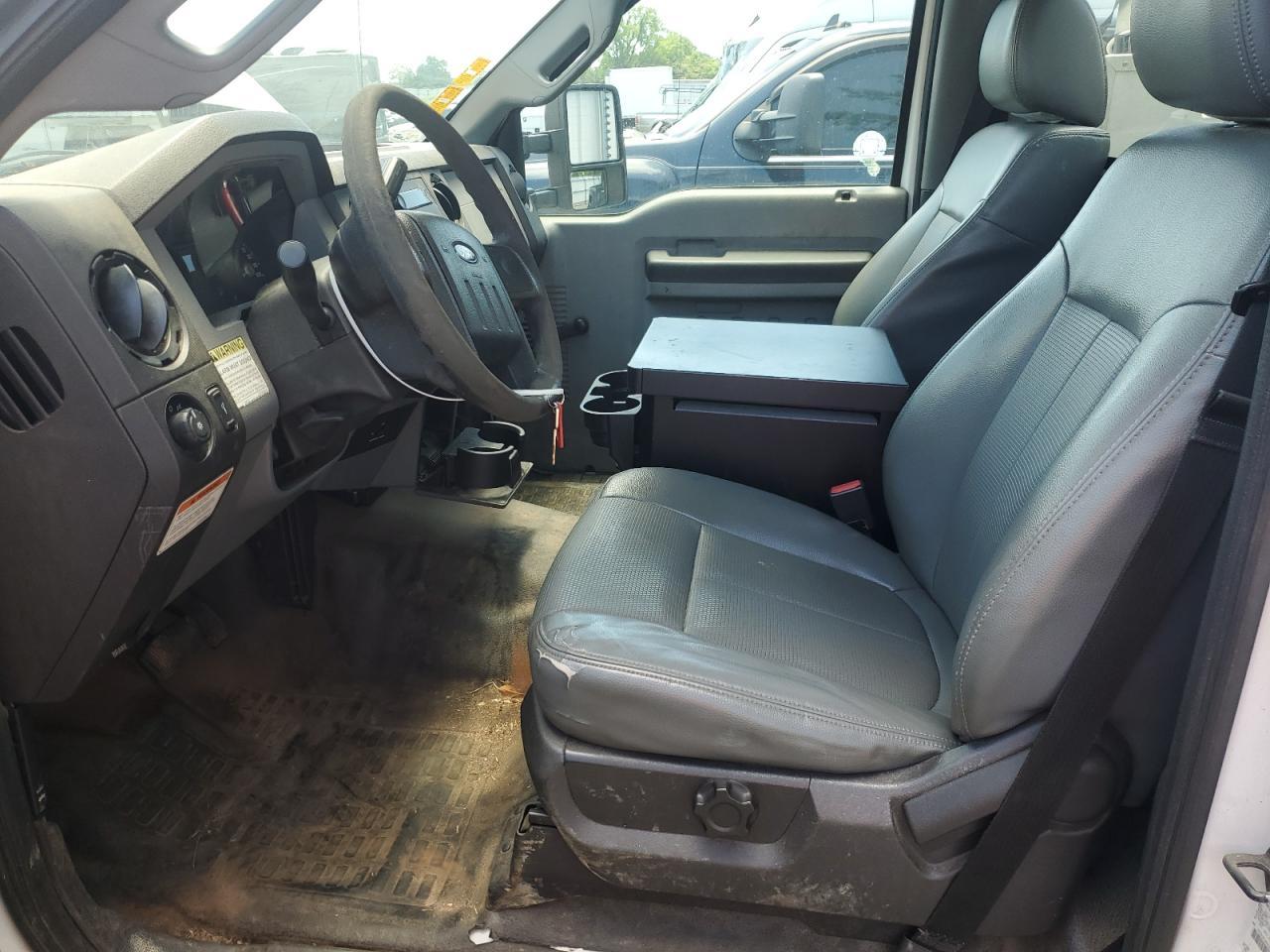 2013 Ford F450 Super Duty - Фото 7