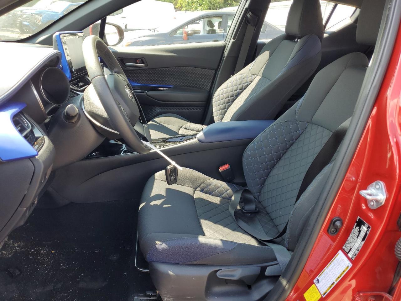 2022 Toyota C-Hr Xle - Фото 7