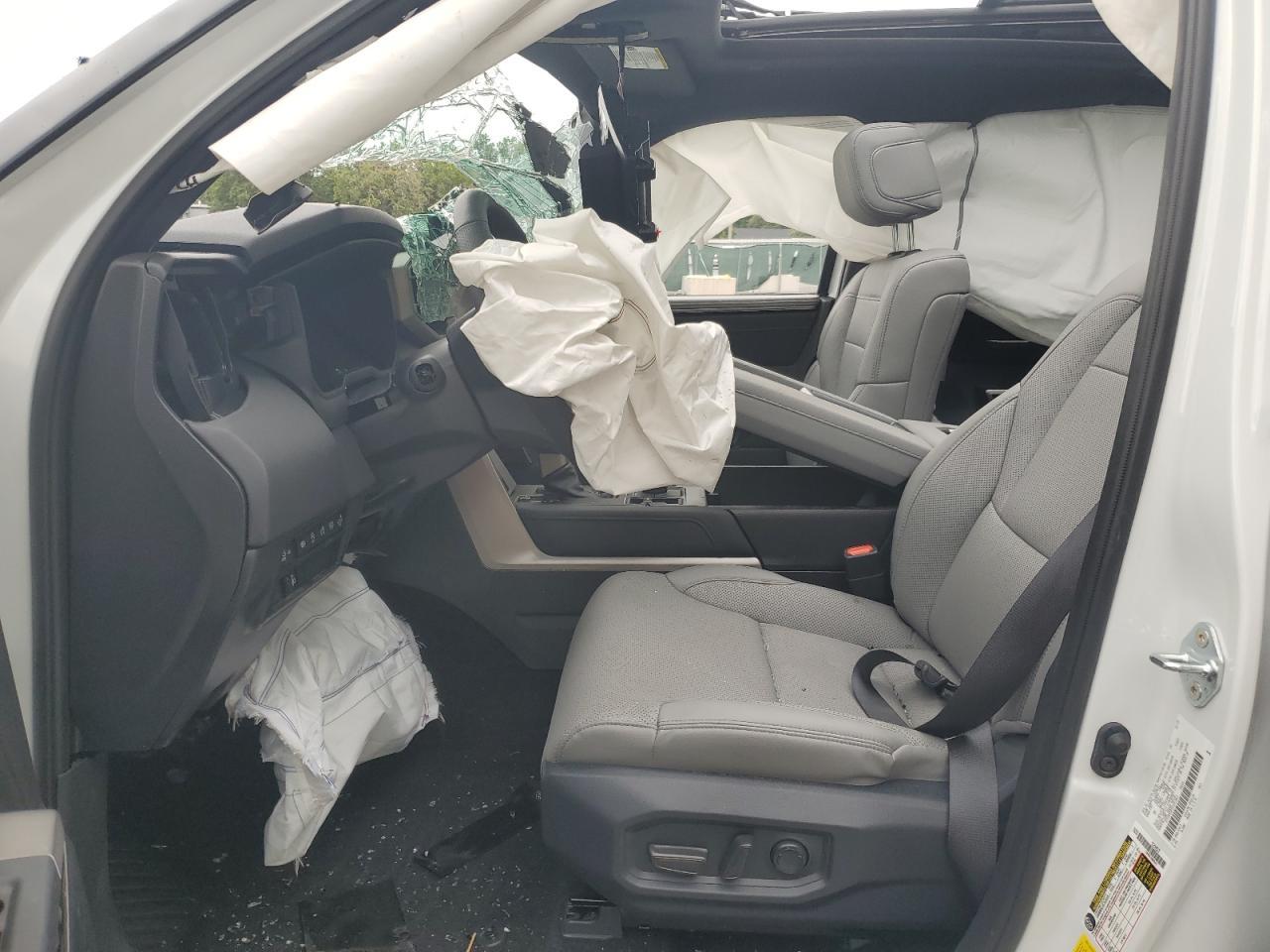 2025 Toyota Tundra Crewmax Limited - Фото 7