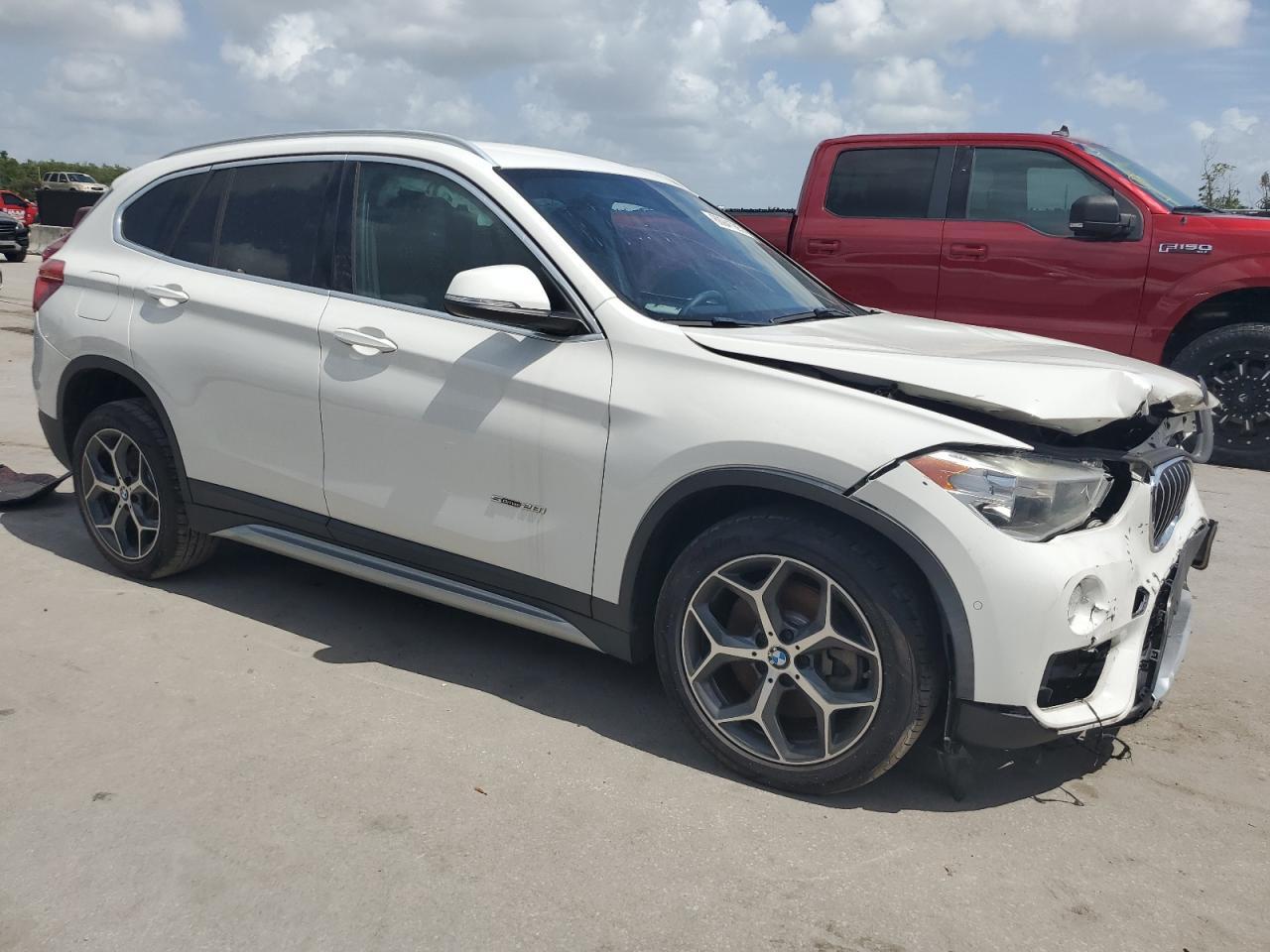 2018 BMW X1 Sdrive28I - Фото 4
