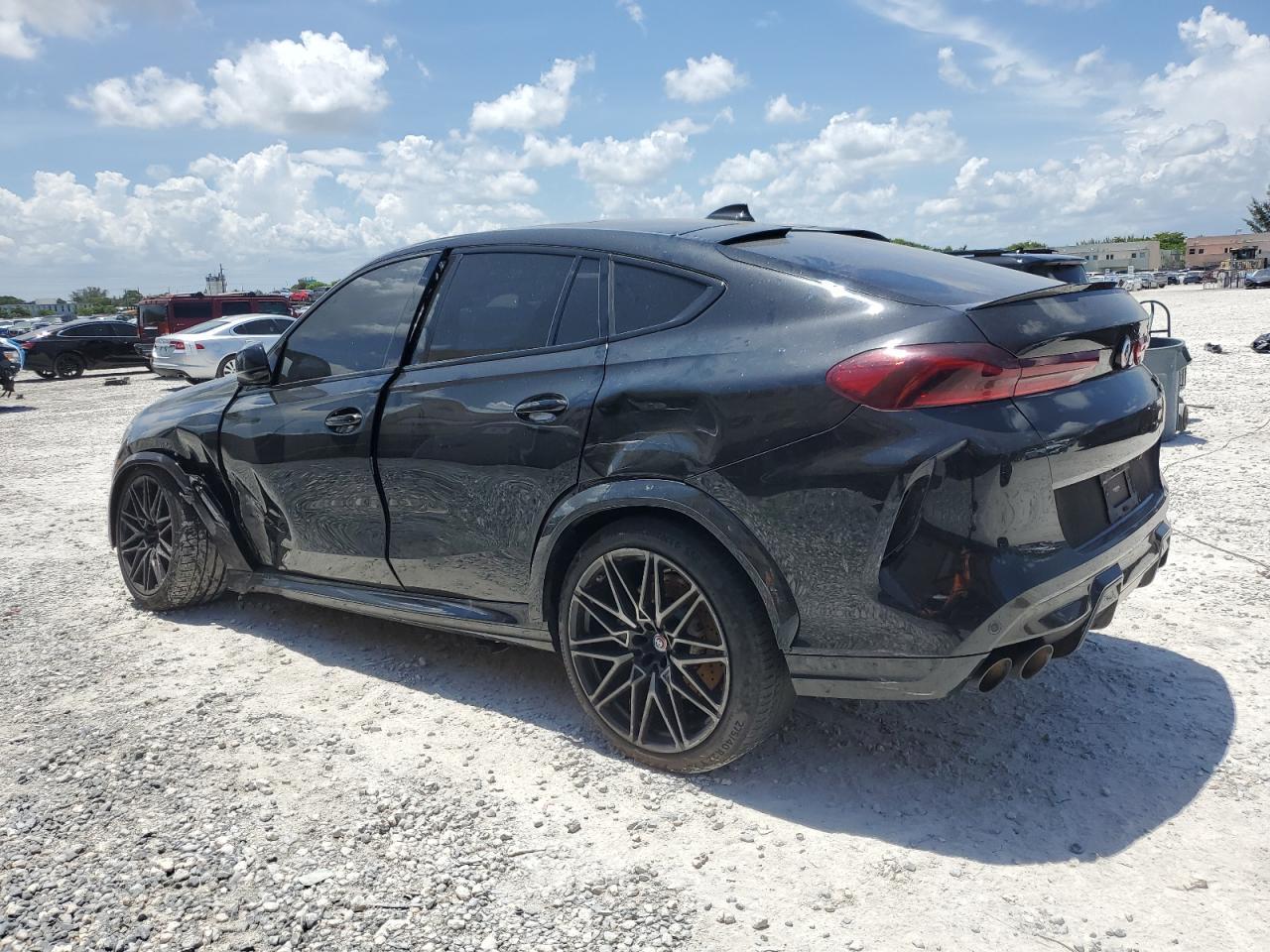 2023 BMW X6 M - Фото 2