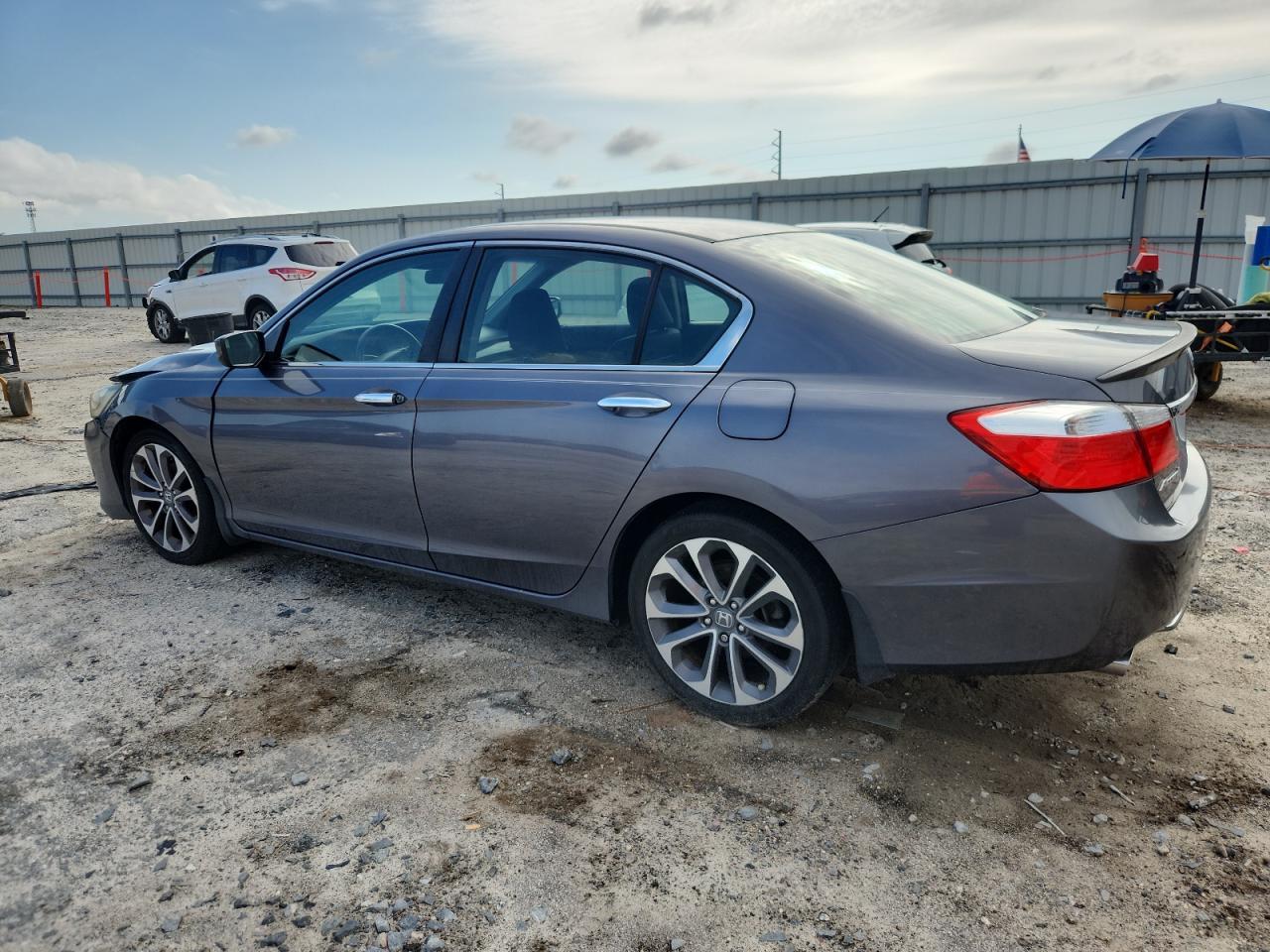 2013 Honda Accord Sport - Image 2