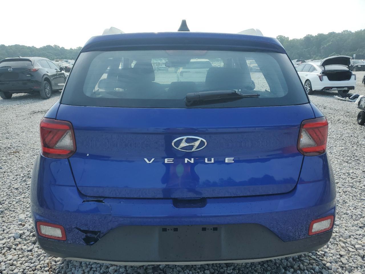2020 Hyundai Venue Sel - Image 6