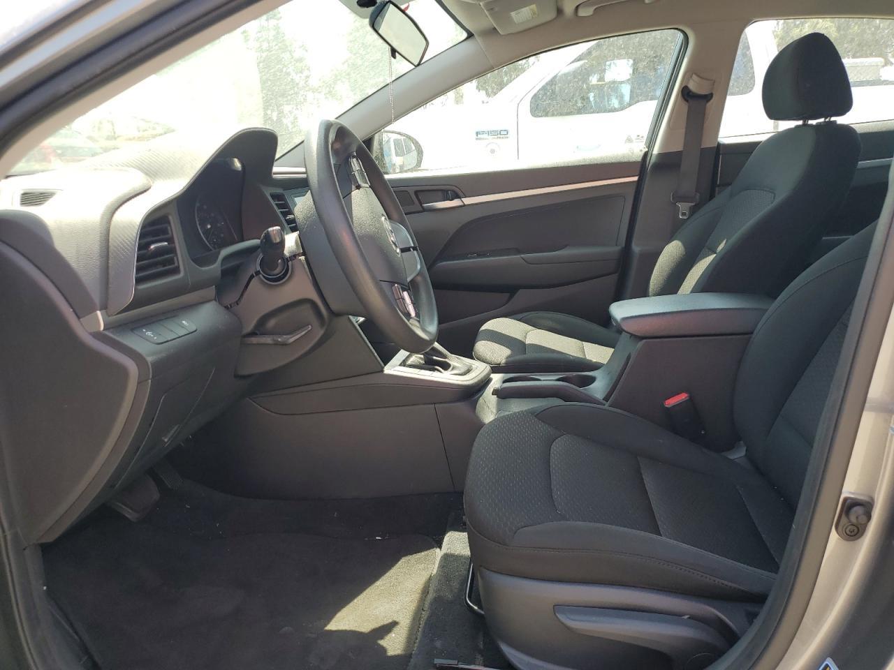 2019 Hyundai Elantra Se - Фото 7