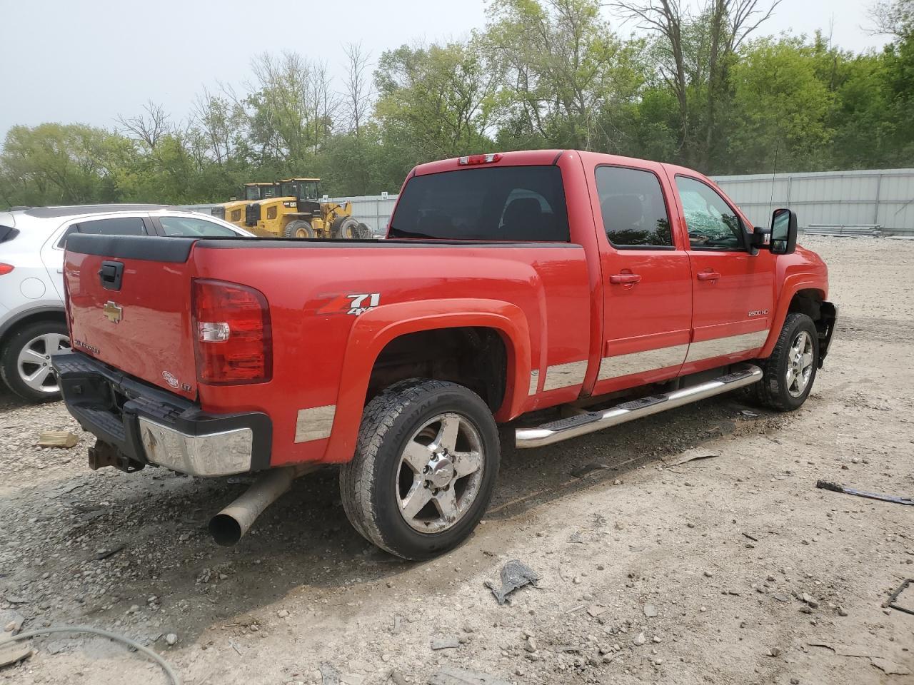 2011 Chevrolet Silverado K2500 Heavy Duty Ltz - Фото 3