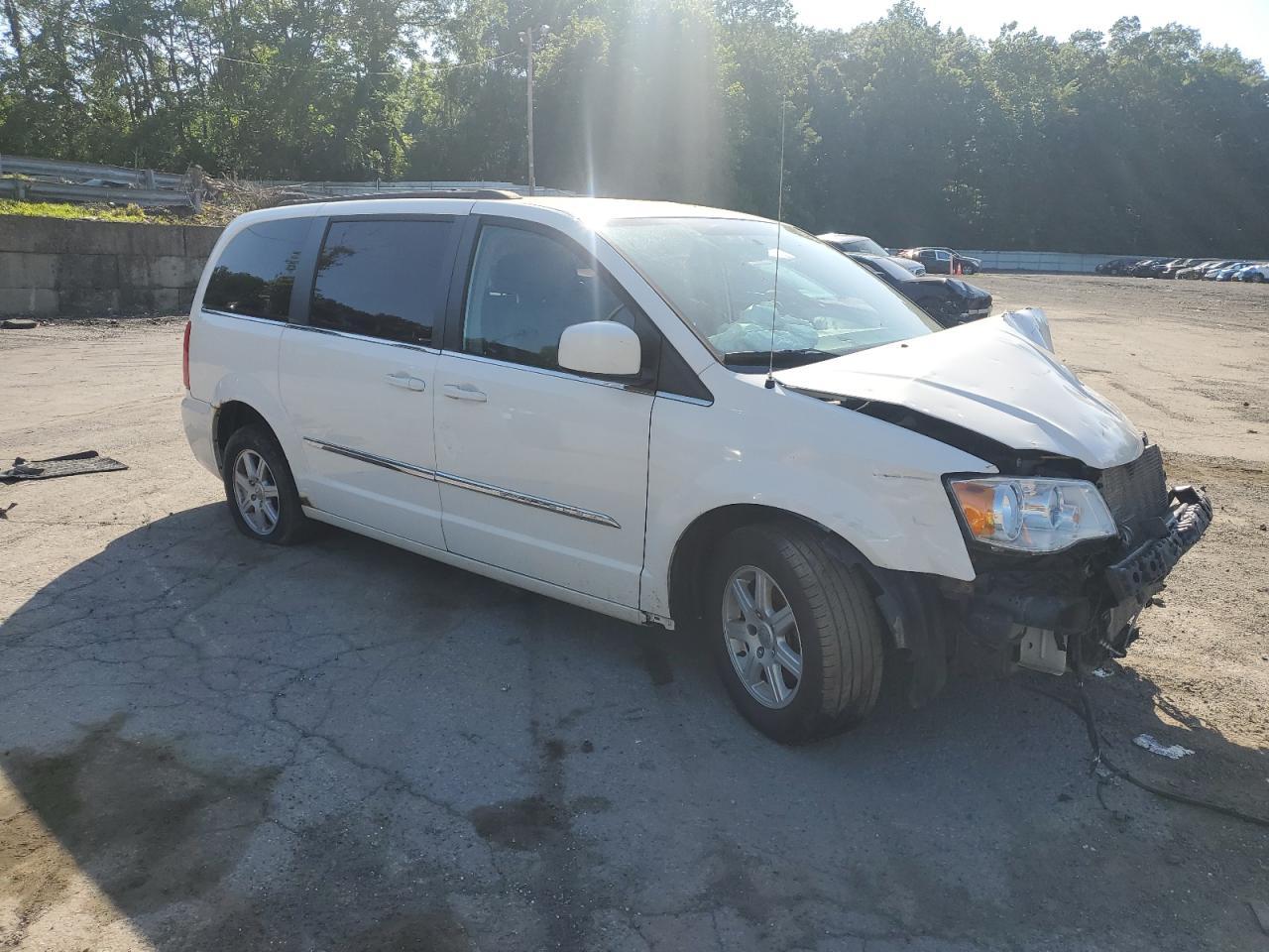 2012 Chrysler Town & Country Touring - Фото 4