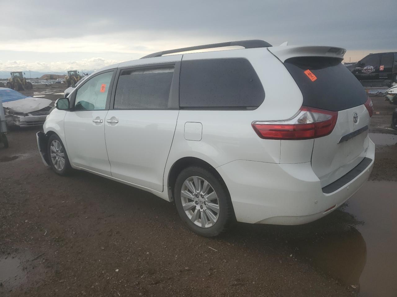 2015 Toyota Sienna Xle - Фото 2