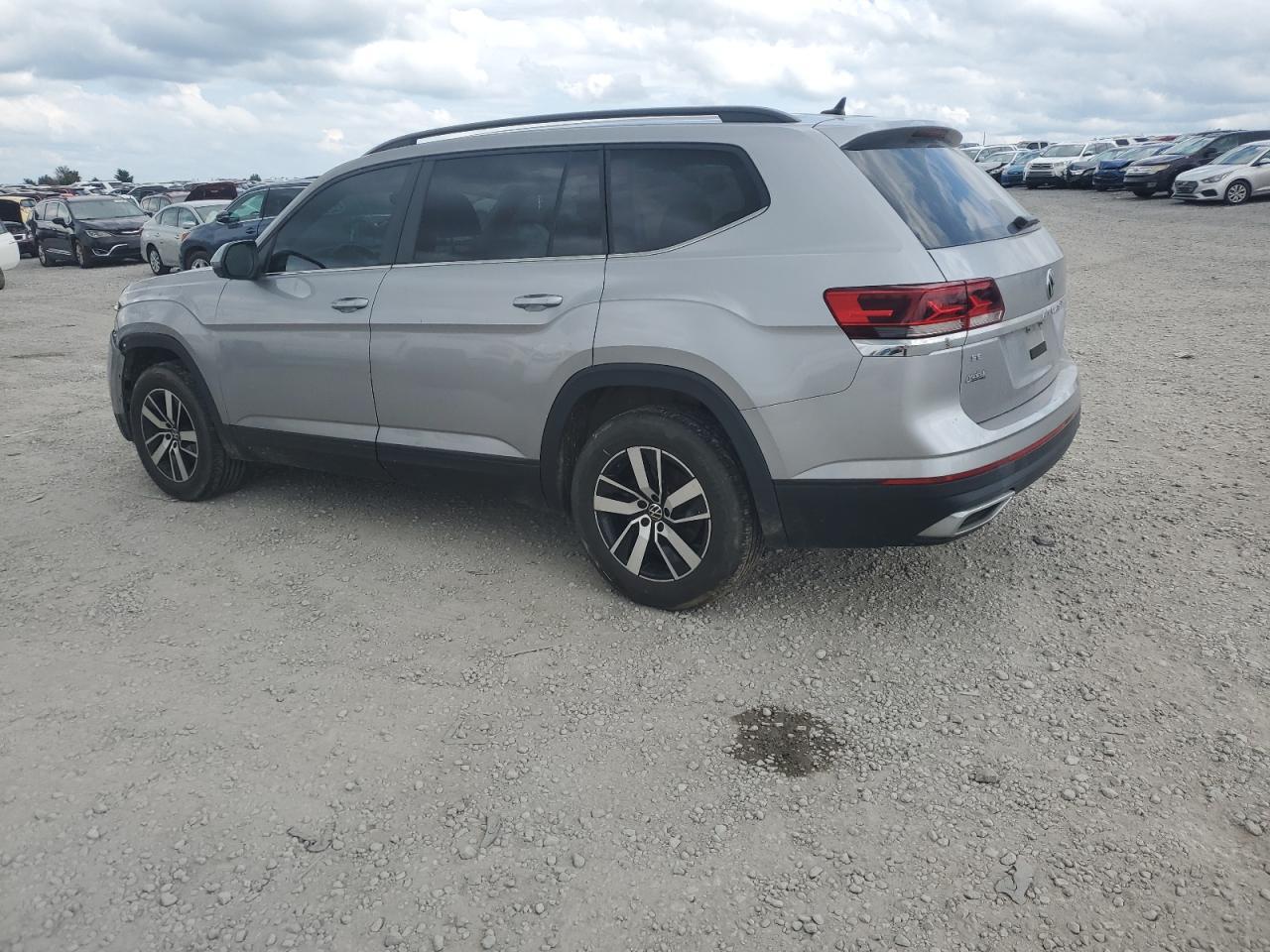 2021 Volkswagen Atlas Se - Image 2