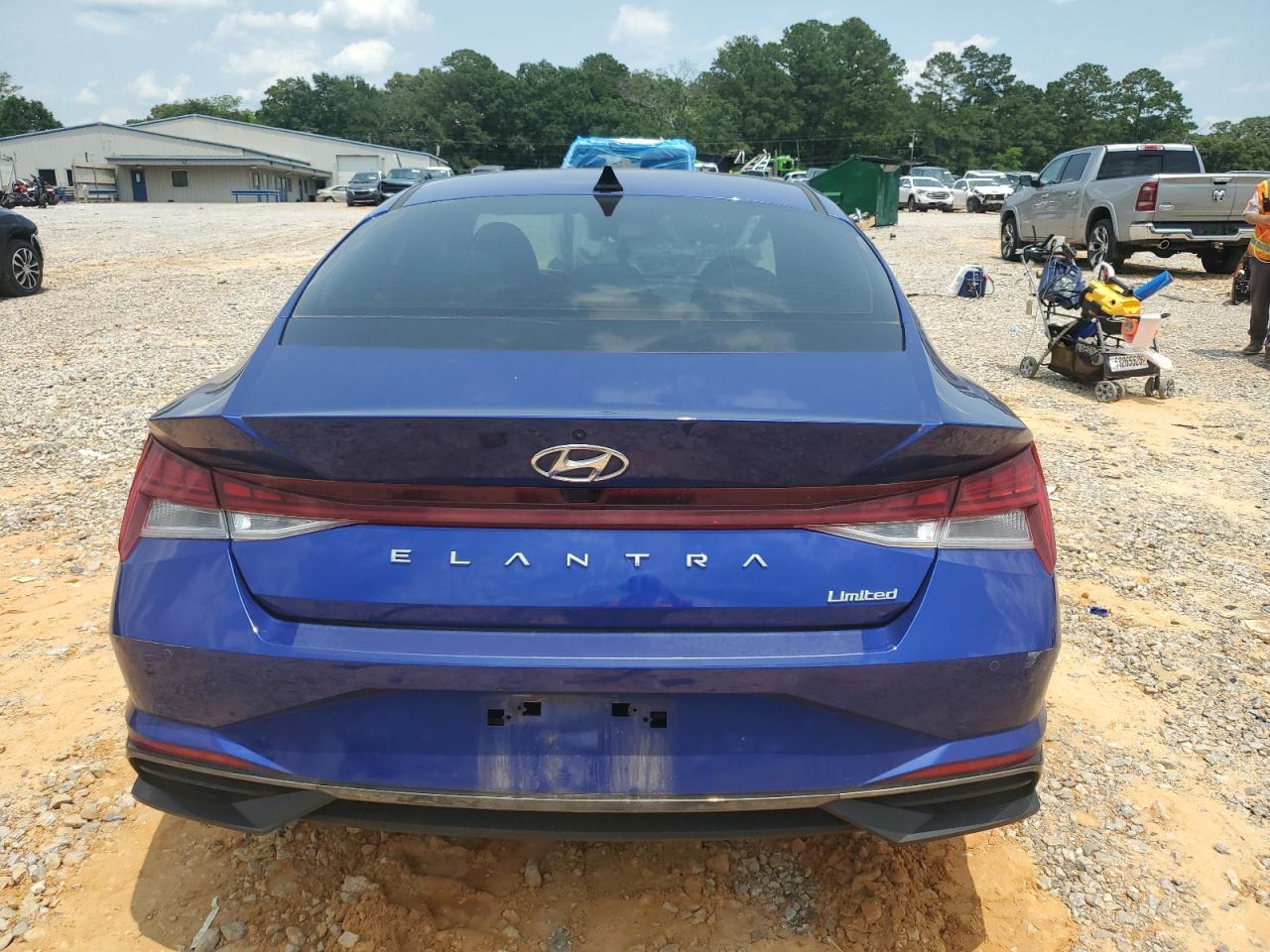 2023 Hyundai Elantra Limited - Фото 6