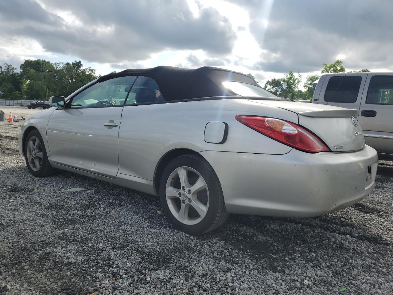 2006 Toyota Camry Solara Se - Image 2