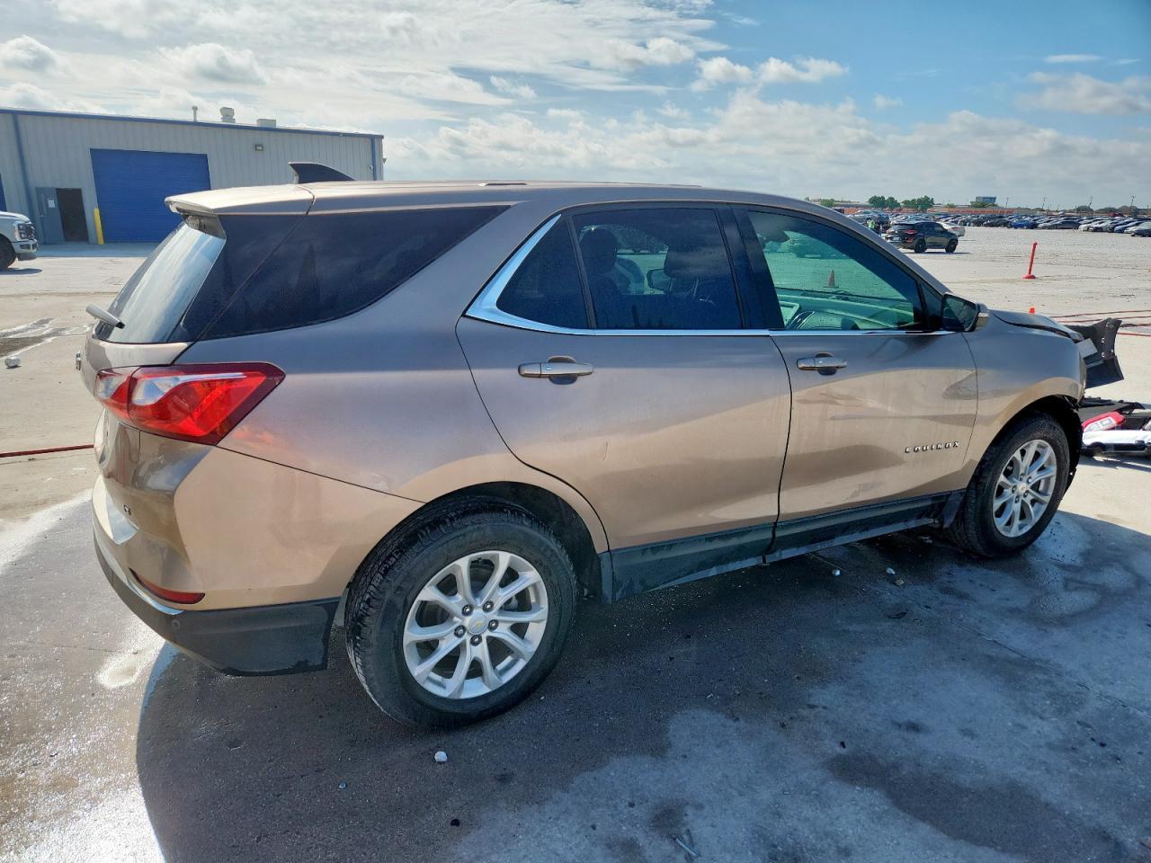 2018 Chevrolet Equinox Lt - Image 3