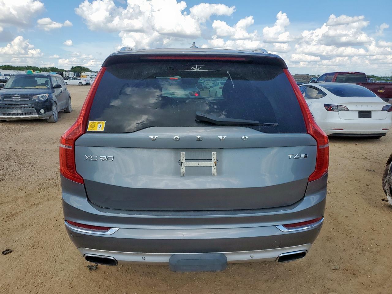 2016 Volvo Xc90 T6 - Image 6