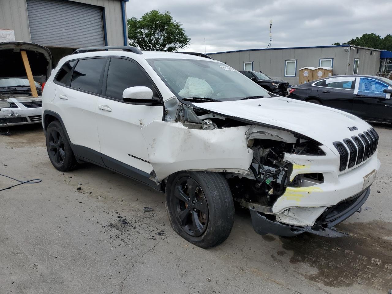 2015 Jeep Cherokee Latitude - Фото 4