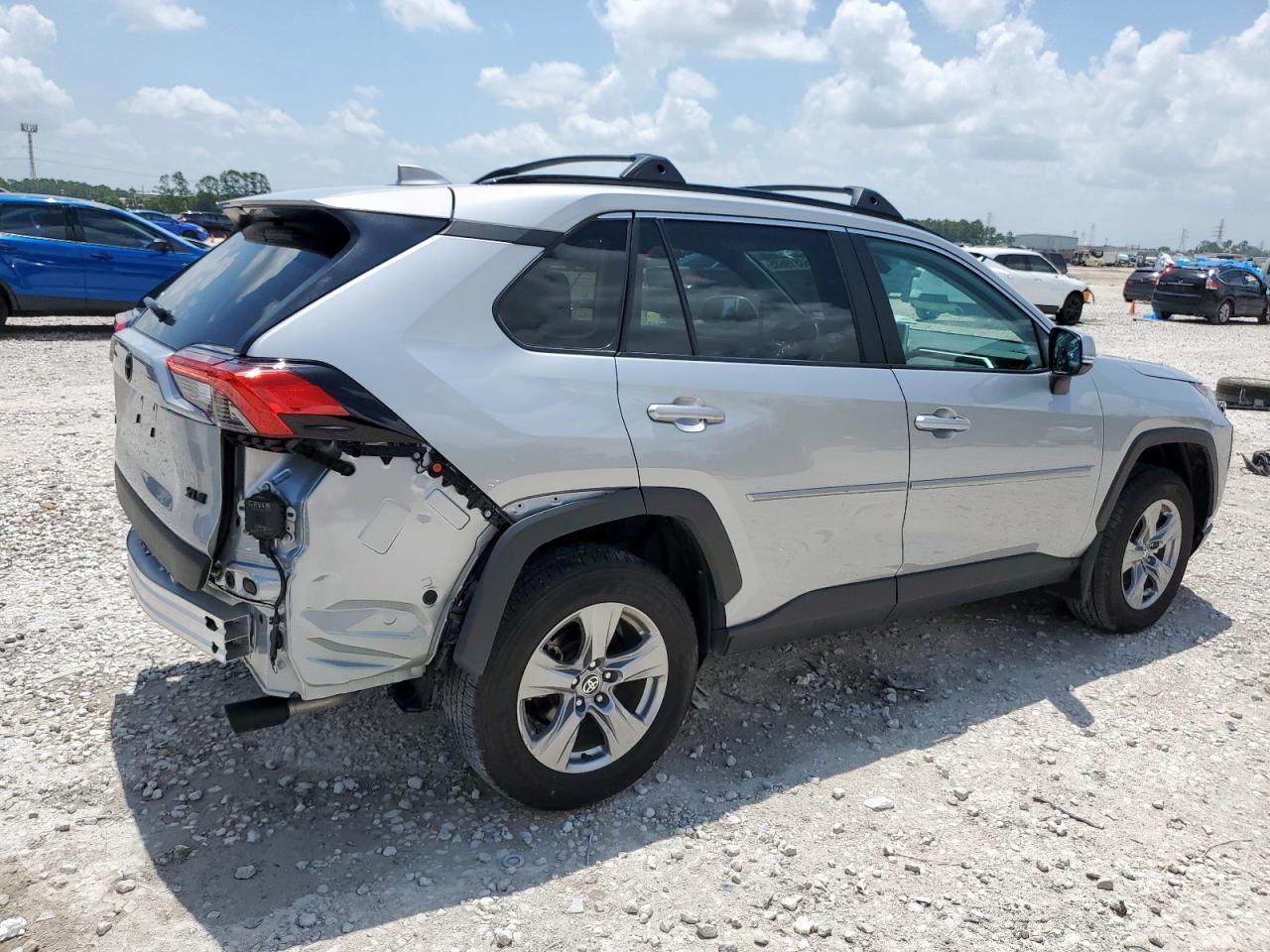 2024 Toyota Rav4 Xle - Фото 3