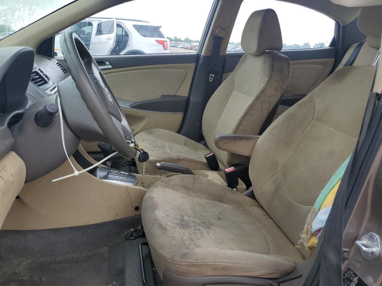 2013 Hyundai Accent Gls - Фото 7