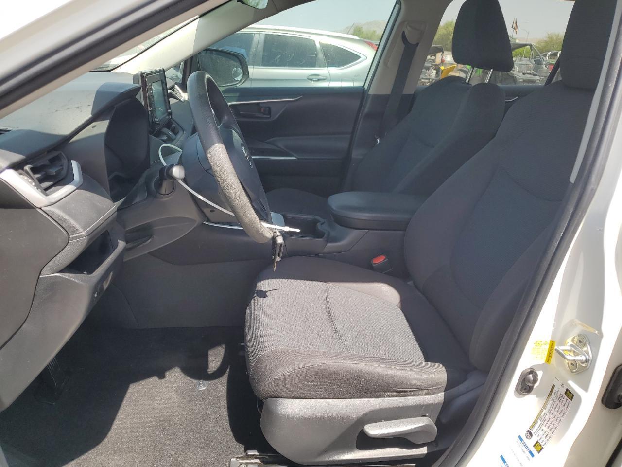 2022 Toyota Rav4 Le - Image 7