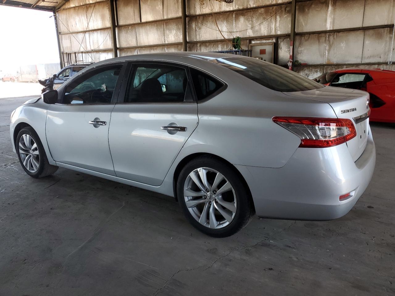 2014 Nissan Sentra S - Фото 2