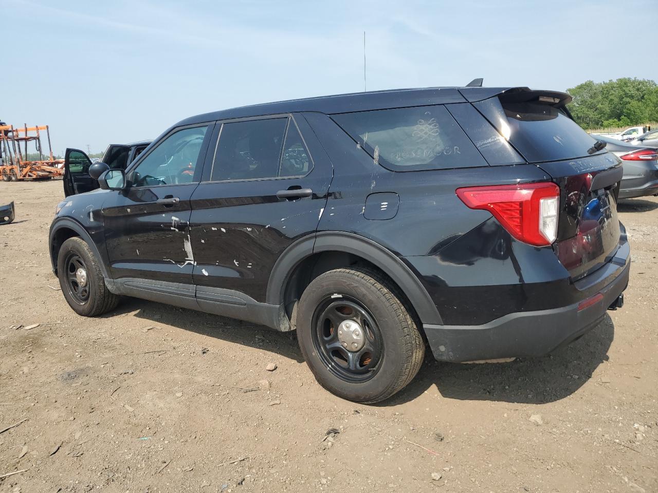 2023 Ford Explorer Police Interceptor - Фото 2