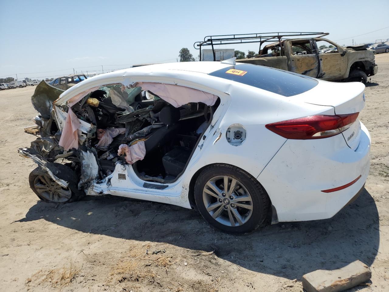 2018 Hyundai Elantra Sel - Image 2