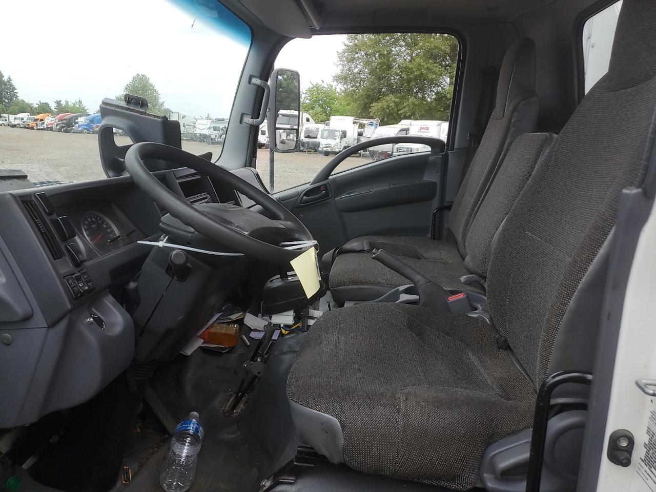 2017 Isuzu Npr - Фото 7
