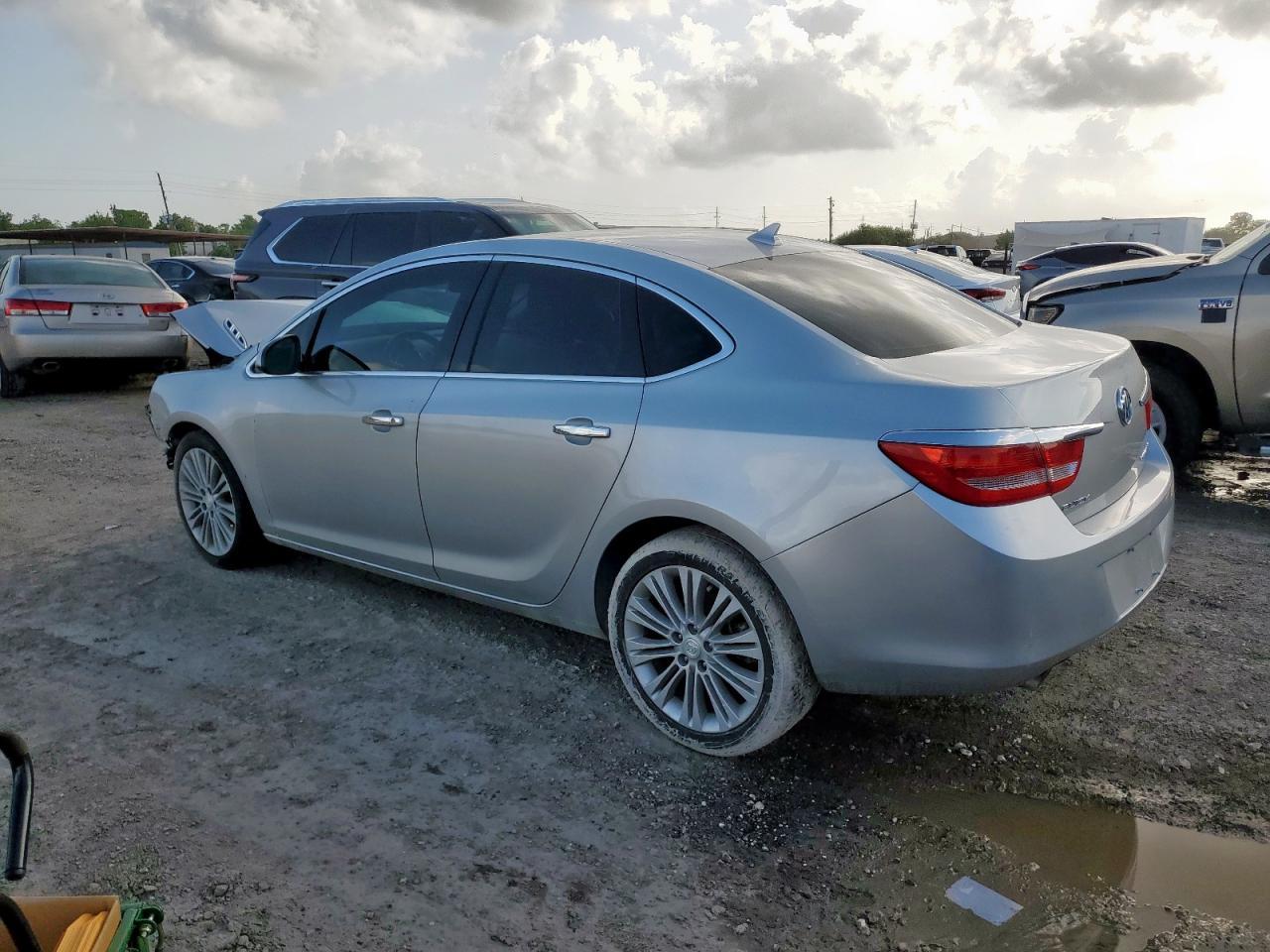2014 Buick Verano - Фото 2