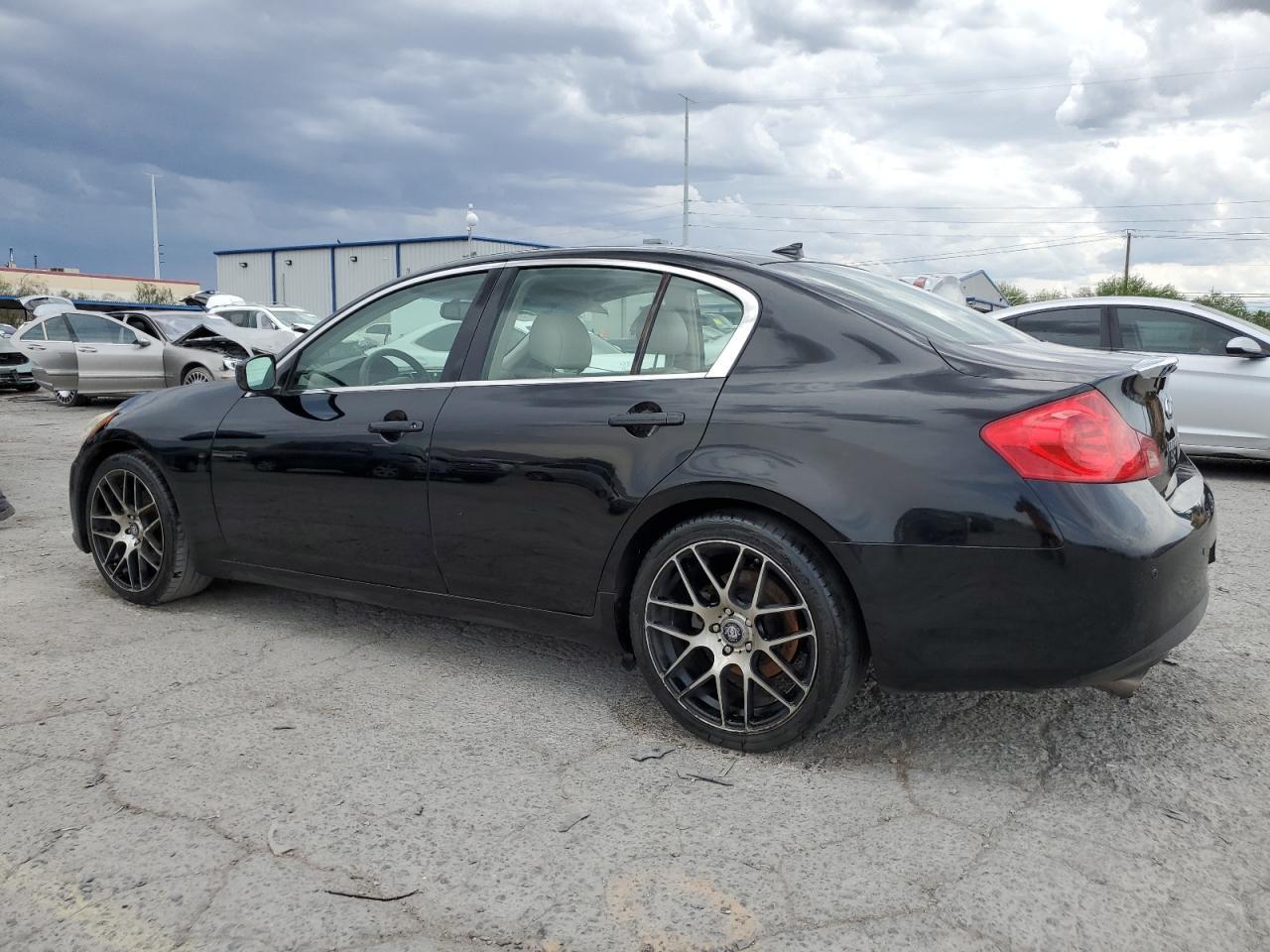 2010 Infiniti G37 Base - Image 2