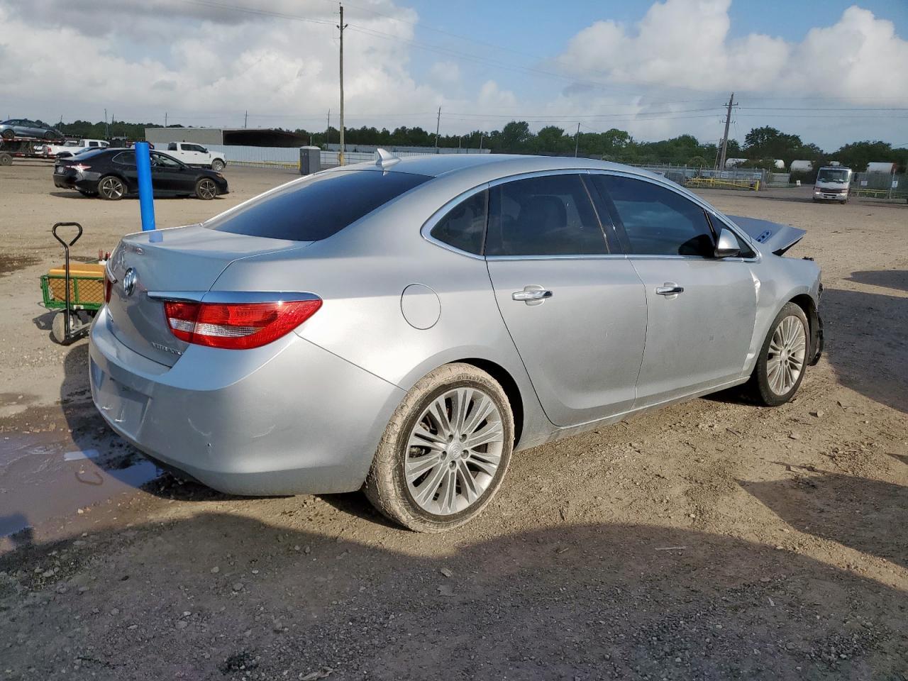 2014 Buick Verano - Фото 3