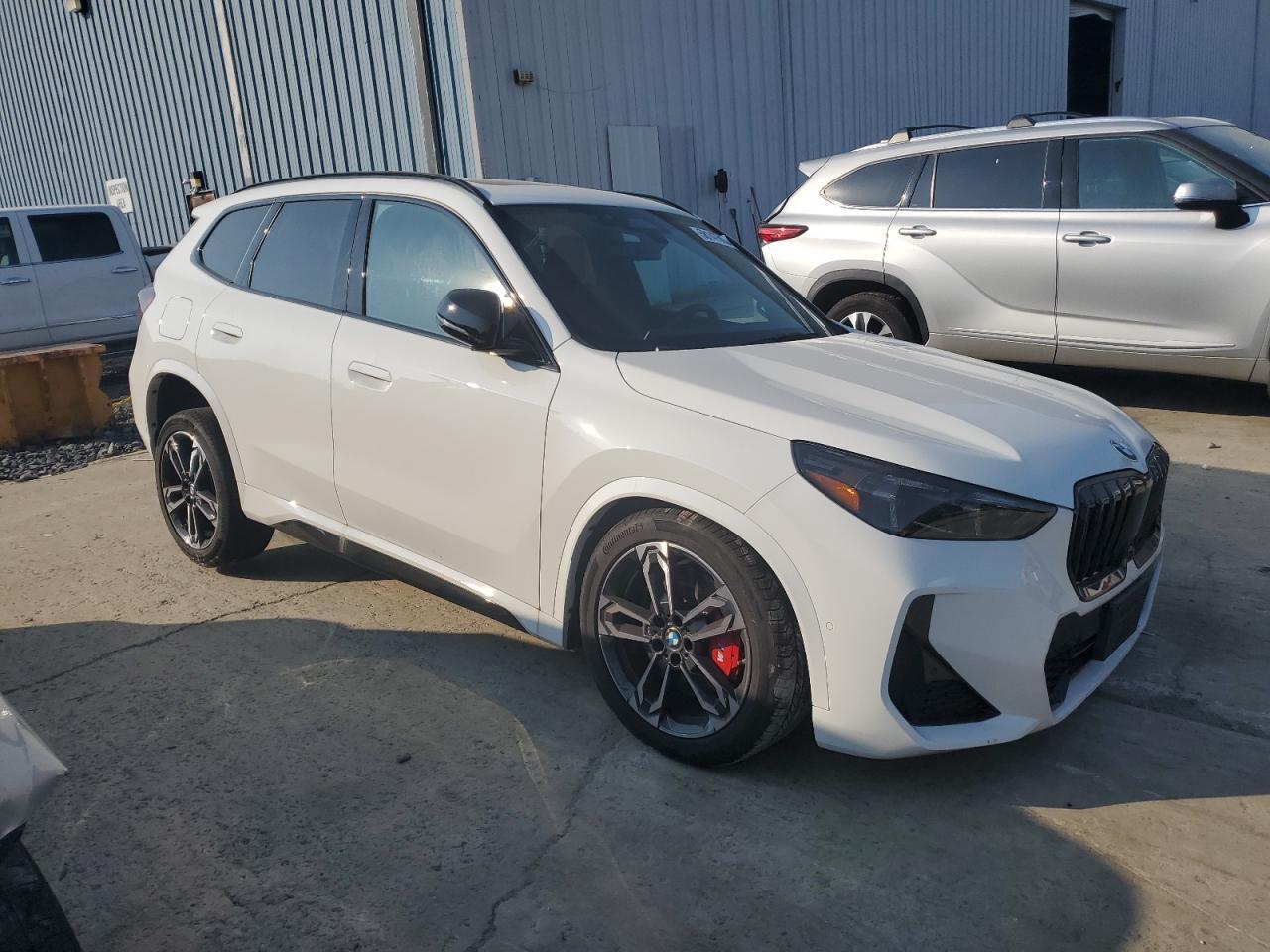 2025 BMW X1 xDrive28I - Фото 4