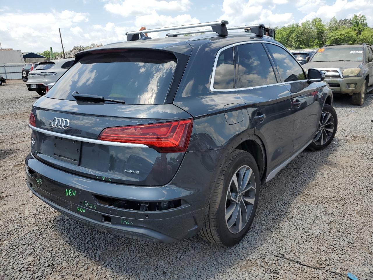 2021 Audi Q5 Premium Plus - Фото 3