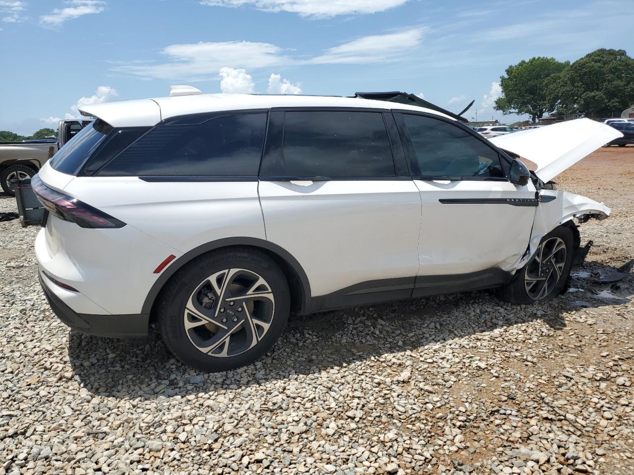 2025 Lincoln Nautilus Premiere - Фото 3
