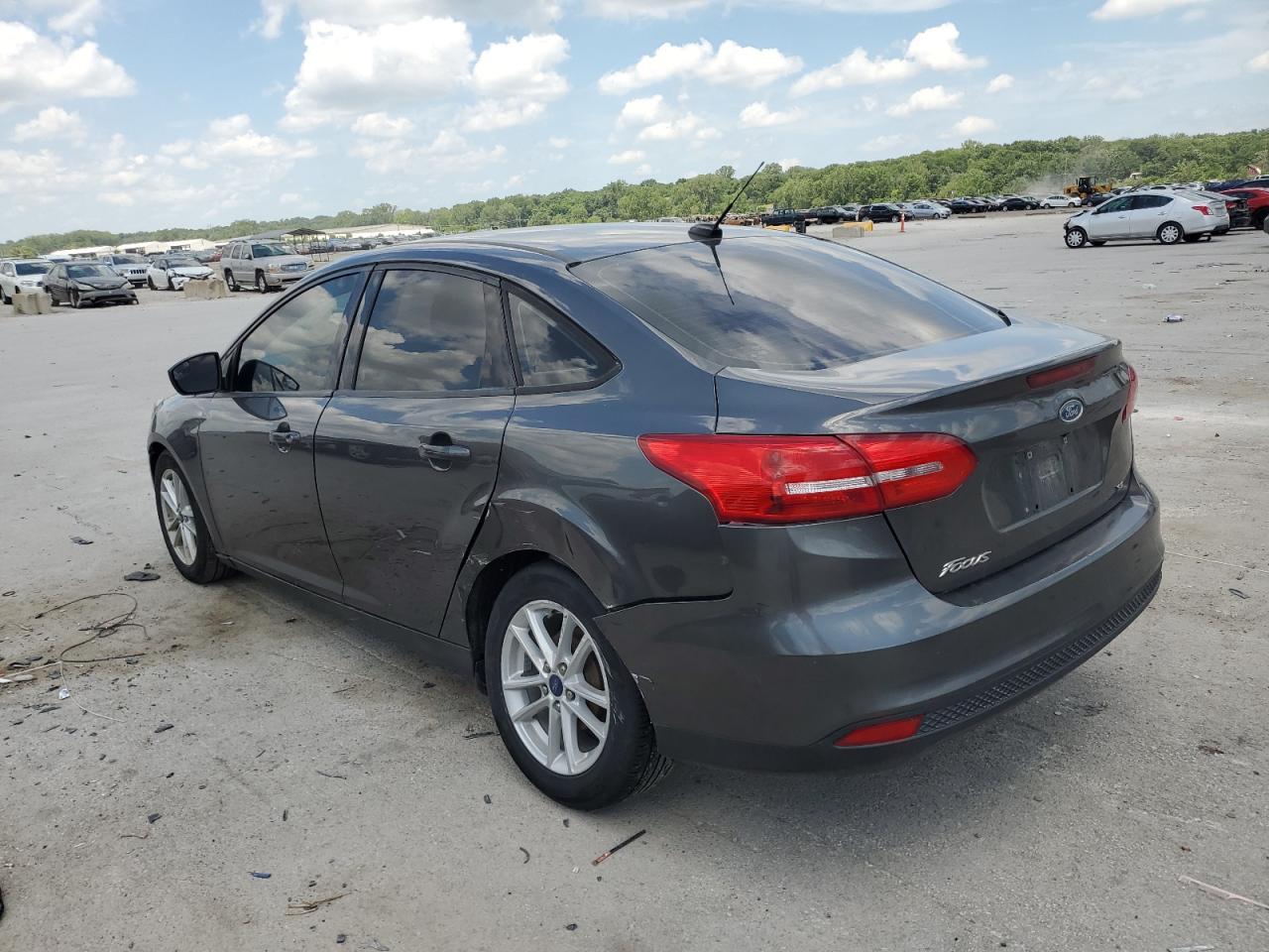 2018 Ford Focus Se - Фото 2