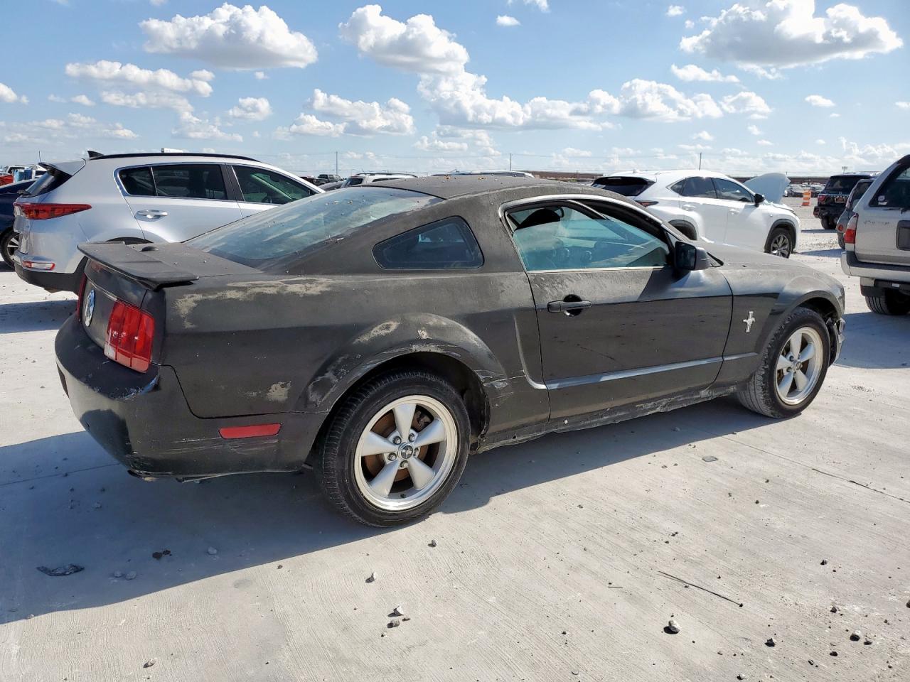 2007 Ford Mustang - Фото 3