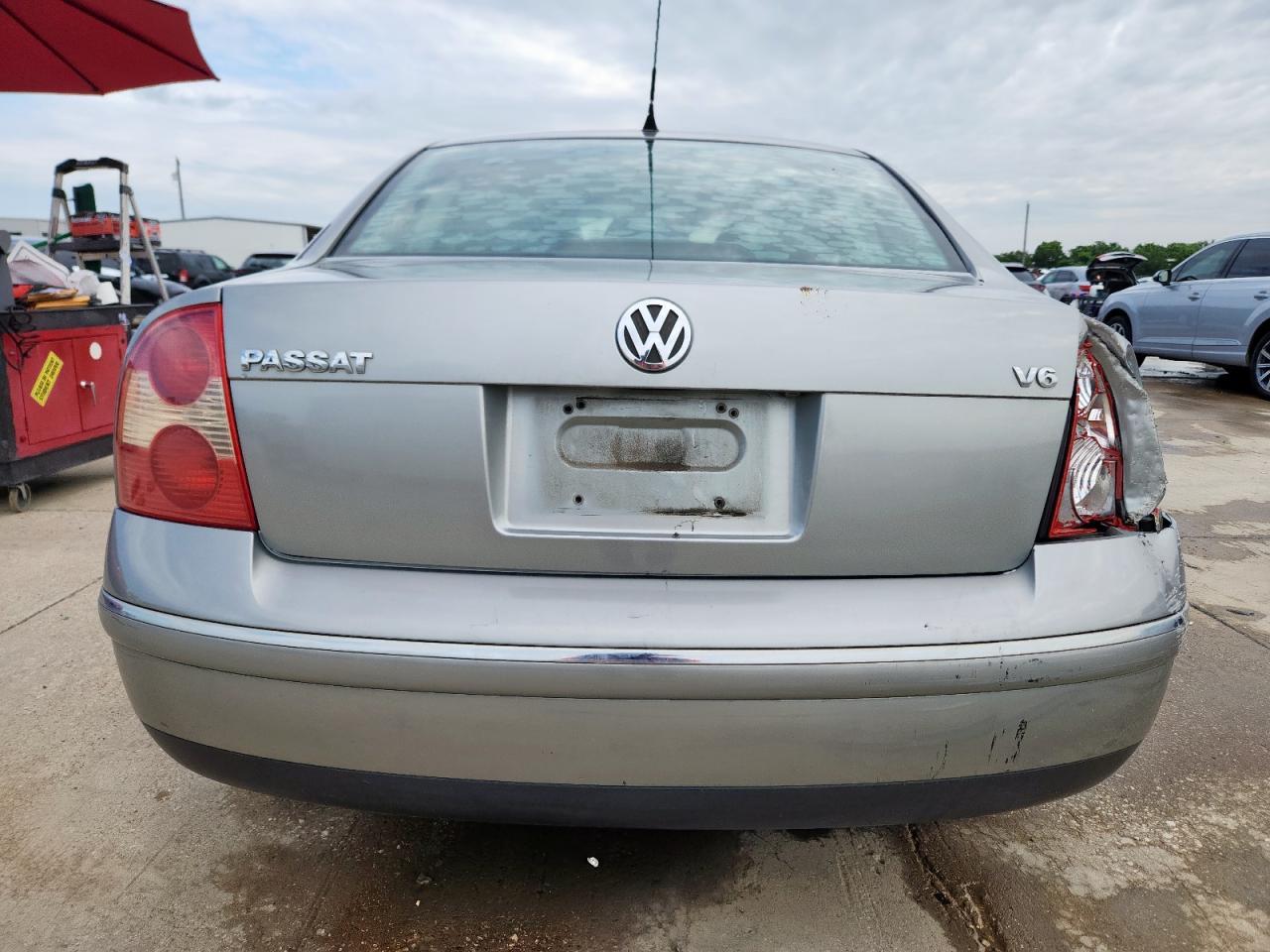 2005 Volkswagen Passat Glx - Image 6