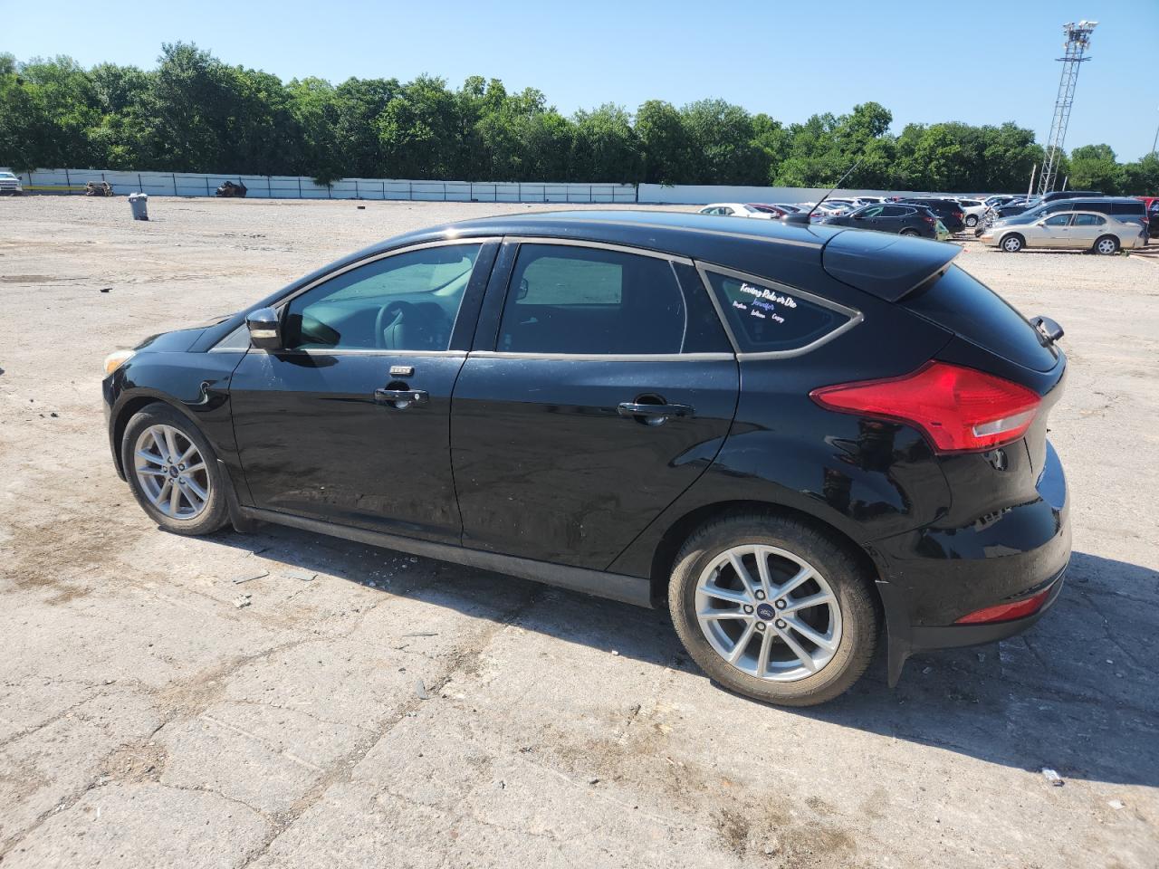 2016 Ford Focus Se - Image 2