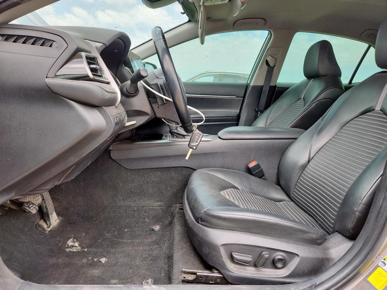 2021 Toyota Camry Se - Фото 7