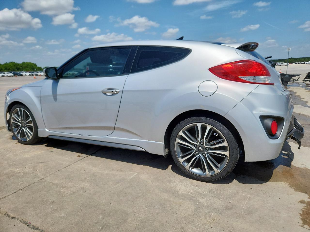 2017 Hyundai Veloster Turbo - Фото 2