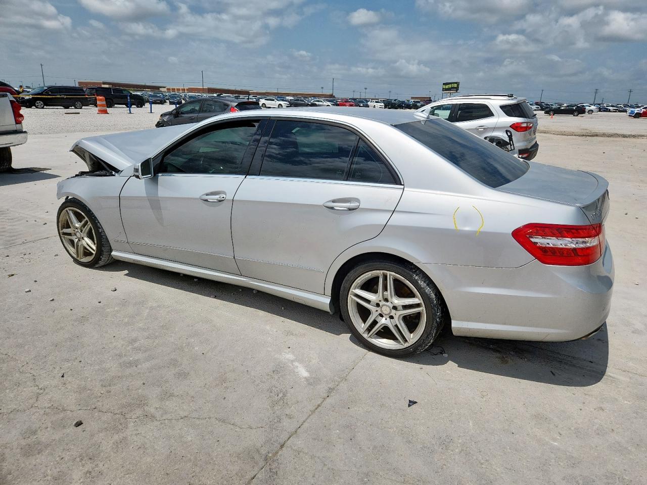 2011 Mercedes-Benz E 350 - Фото 2