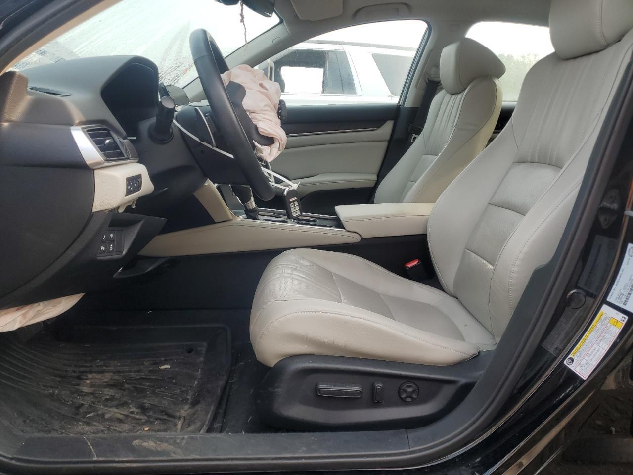 2018 Honda Accord Touring - Фото 7