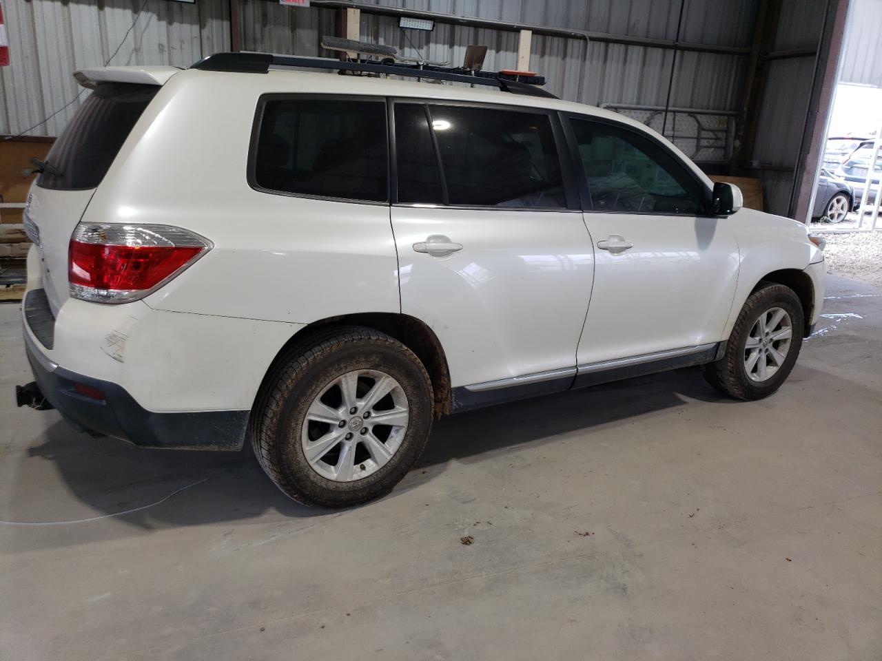 2013 Toyota Highlander Base - Image 3