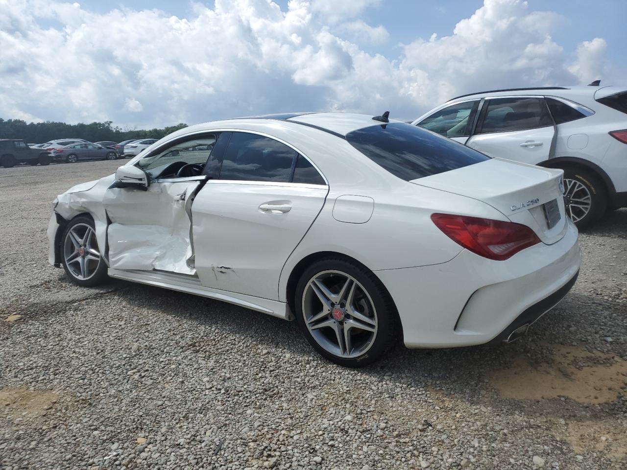 2014 Mercedes-Benz Cla 250 4Matic - Фото 2